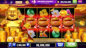 Kyats777 APP တွင် Myanmar ကစားသမားတစ်ဦး Smartphone ဖြင့် Online Gaming ကစားနေသောမြင်ကွင်း